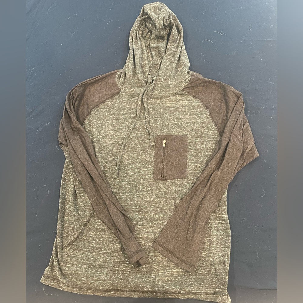 GUC Light Long Sleeve Hoodie